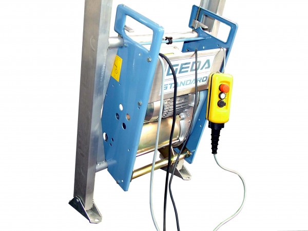 Aluminijasto poševno dvigalo GEDA Lift 200 Standard